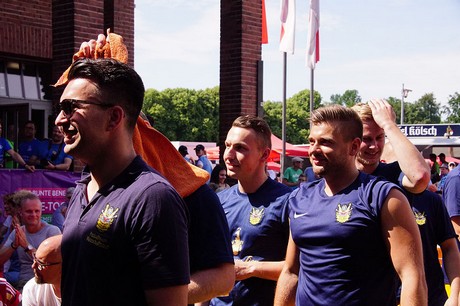 Com Together Cup
